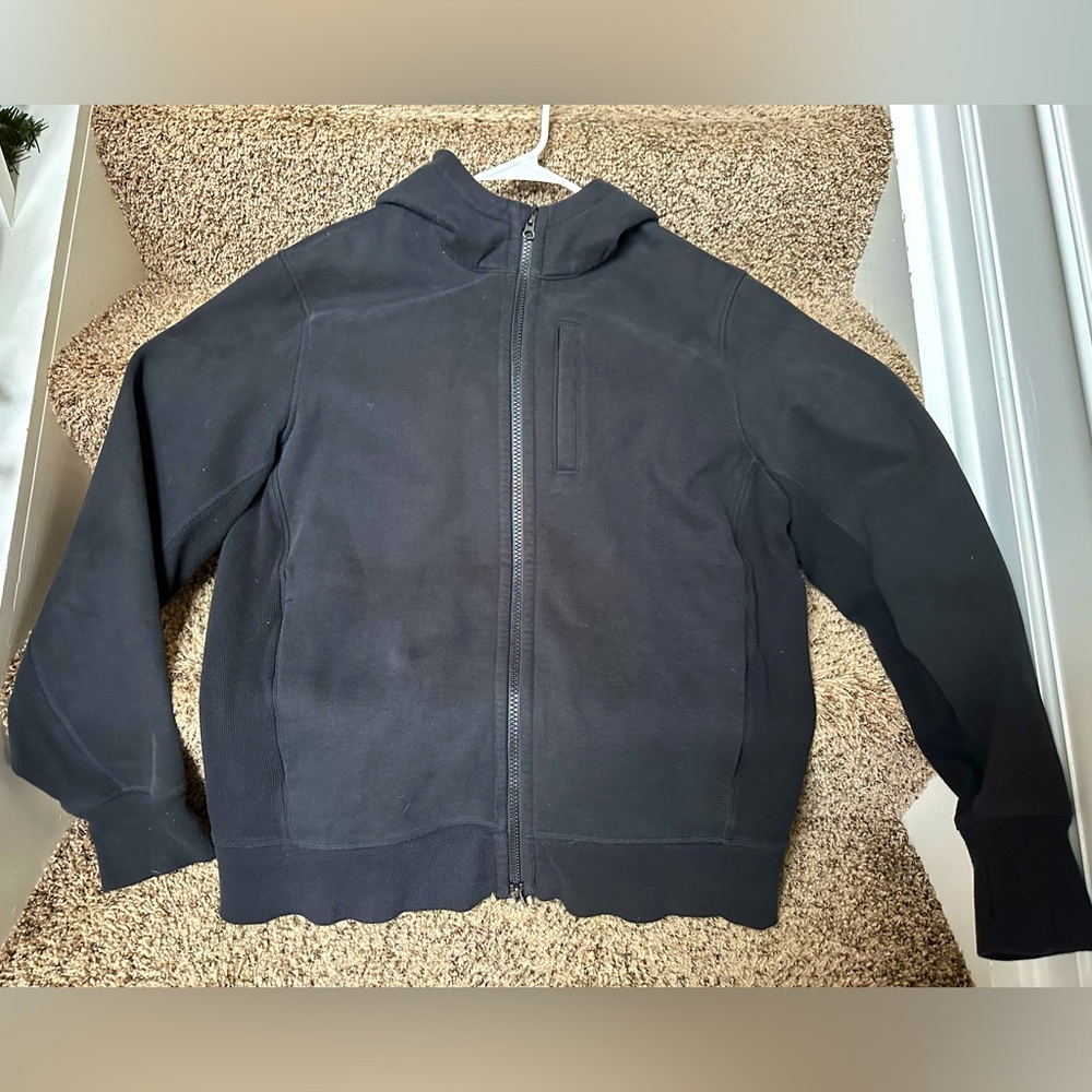 Men’s Lululemon black hoodie. EUC